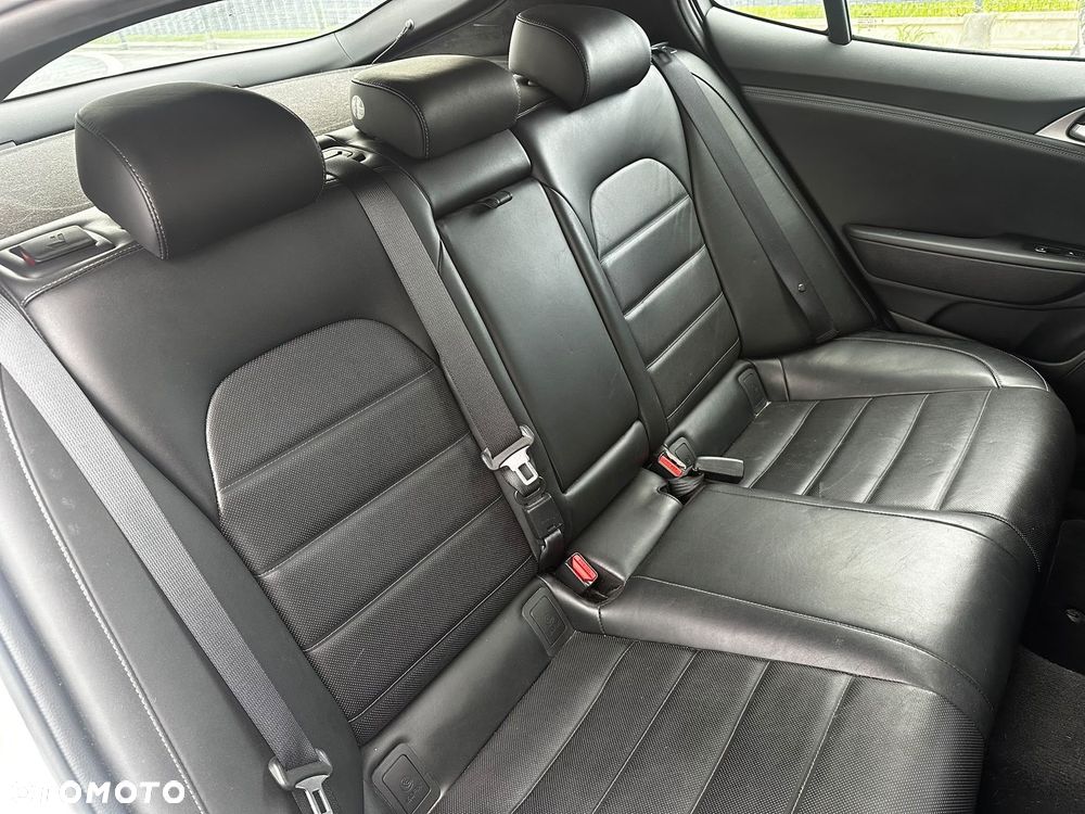 Kia Stinger 3.3 T-GDI V6 GT Prestige Line AWD - 15