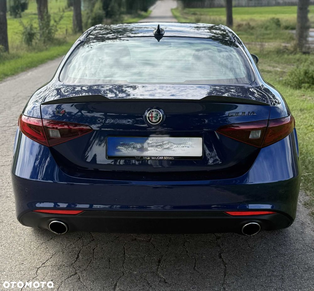 Alfa Romeo Giulia - 6