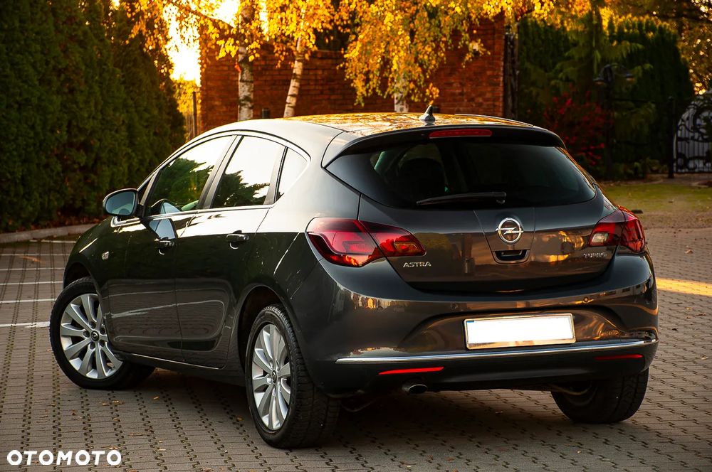 Opel Astra 1.6 ECOTEC DI Turbo ecoFLEX Start/Stop Exklusiv - 14