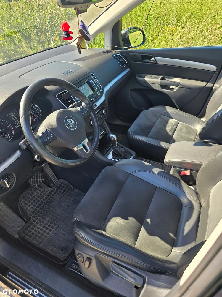 Volkswagen Sharan 2.0 TDI Highline DSG - 14