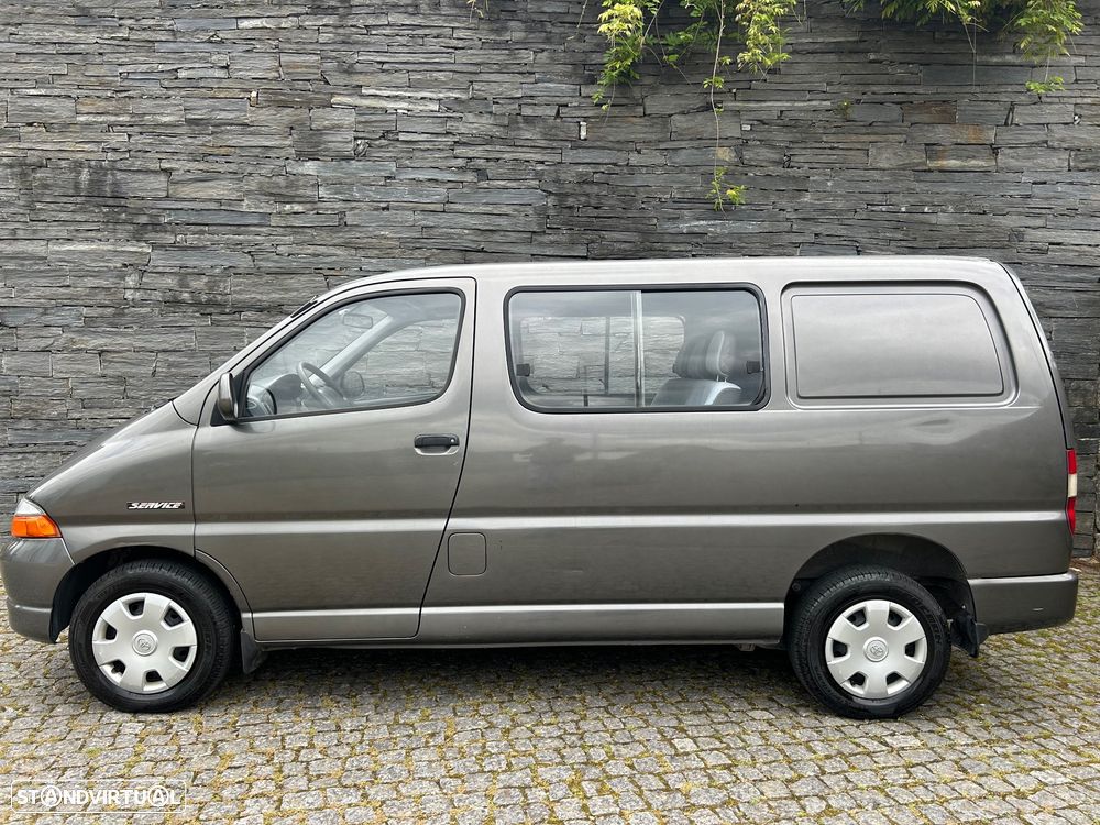 Toyota HiAce 2.4 D LXH12LB - 5