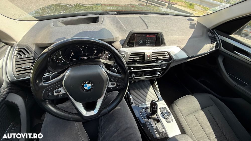 BMW X3 xDrive20d Aut. - 9