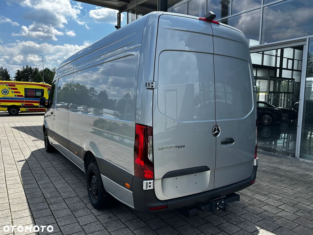 Mercedes-Benz Sprinter - 9