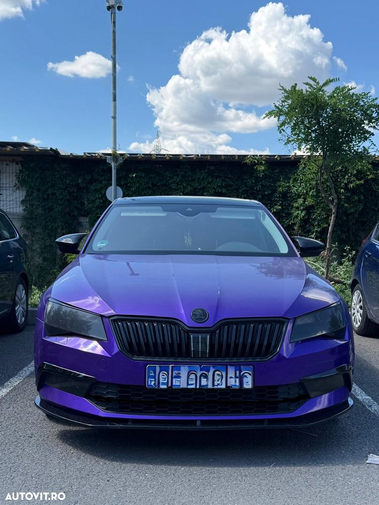 Skoda Superb 2.0 TDI DSG 4X4 Laurin & Klement - 1