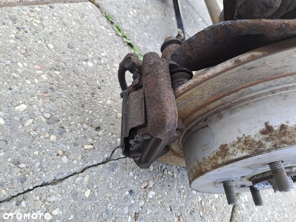 Toyota Rav 4 II 5D 4WD 4x4 2.0 benzyna belka tylna kompletna tylny most i inne - 13