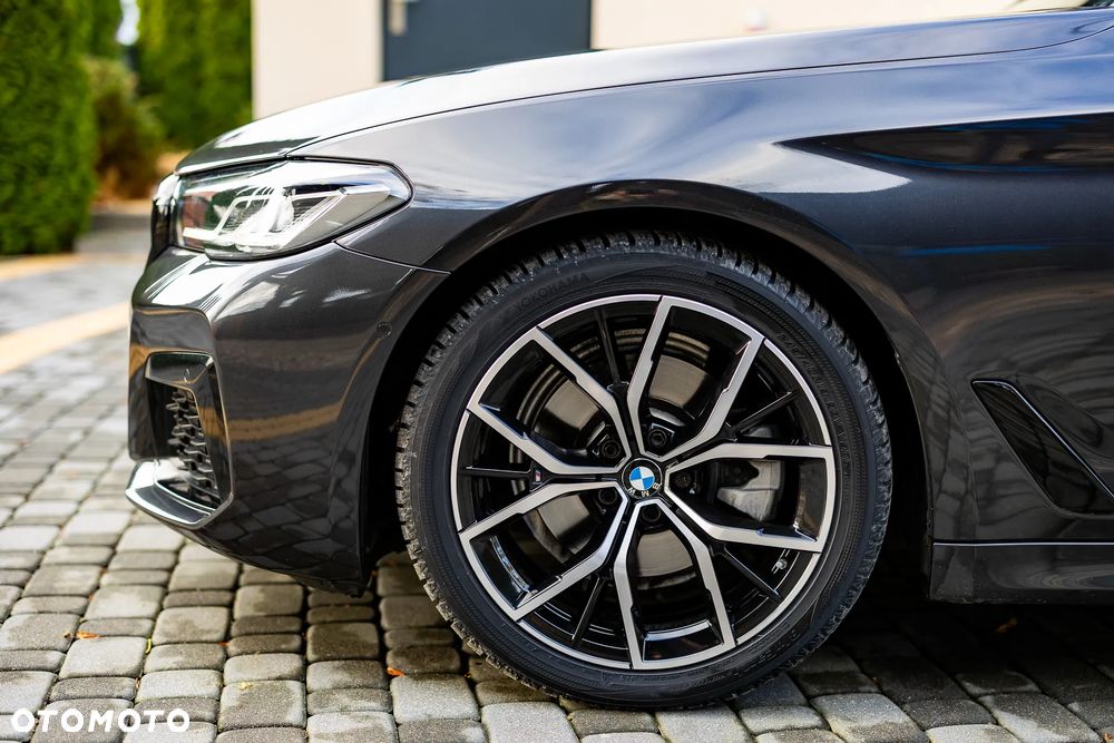 BMW Seria 5 520d M Sport sport - 17