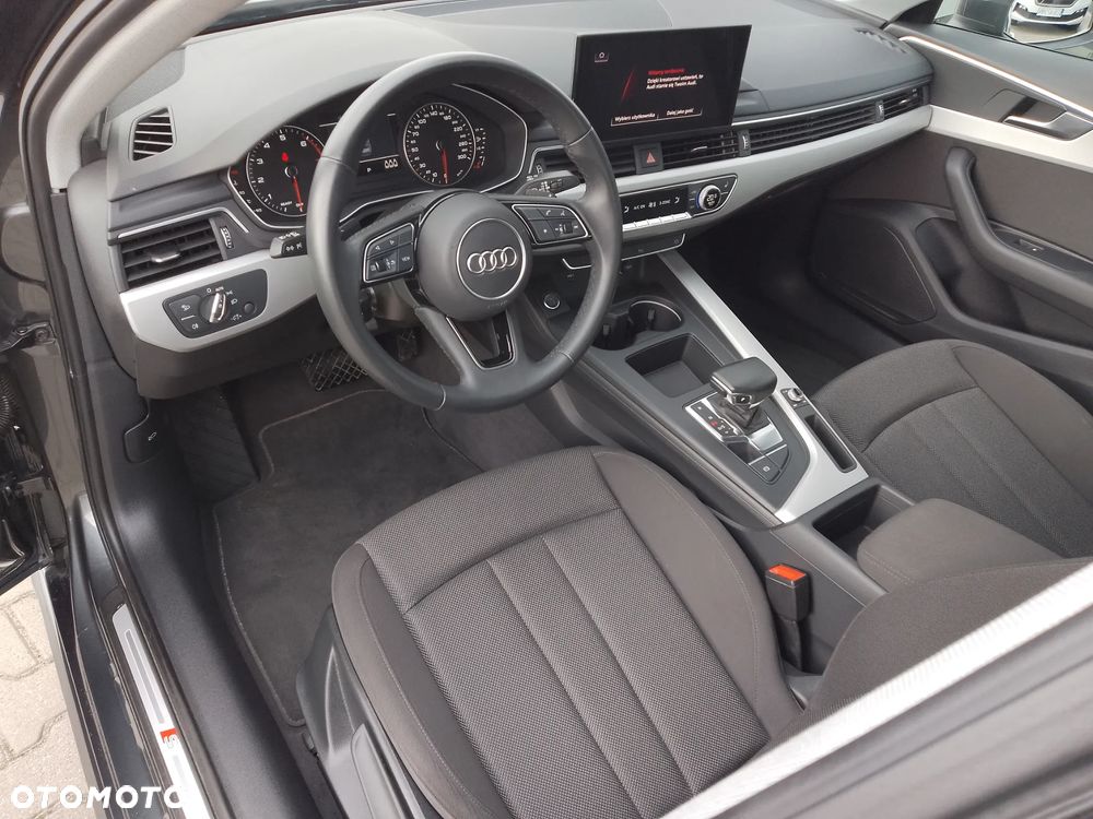 Audi A4 Limousine 35 TFSI mHEV S Line S tronic - 17