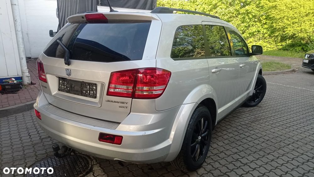 Dodge Journey 2.4 SXT - 19