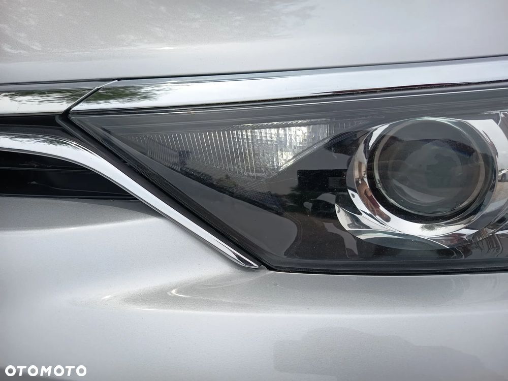Toyota Auris 1.33 VVT-i Life - 4