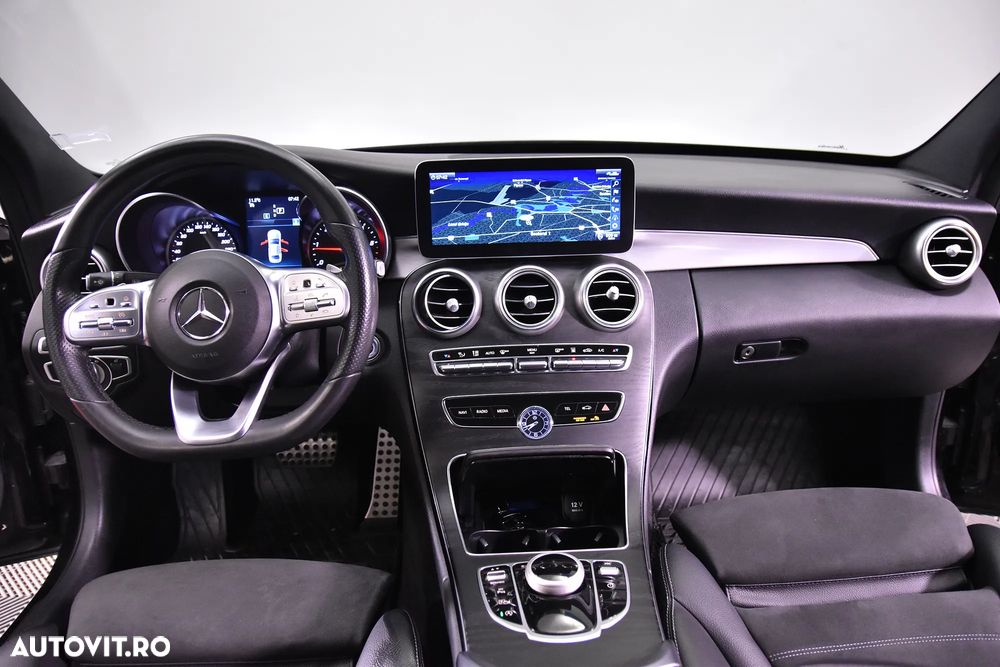 Mercedes-Benz C - 9