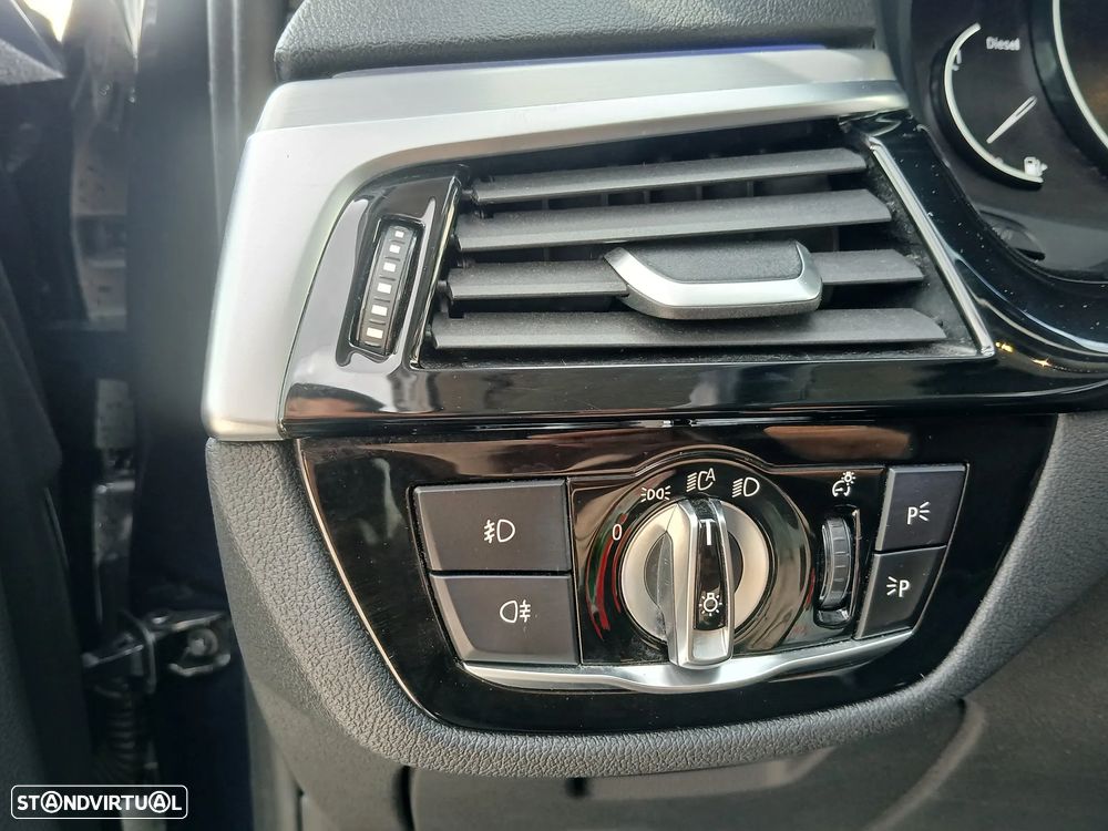 BMW 520 d Line Luxury Auto - 28