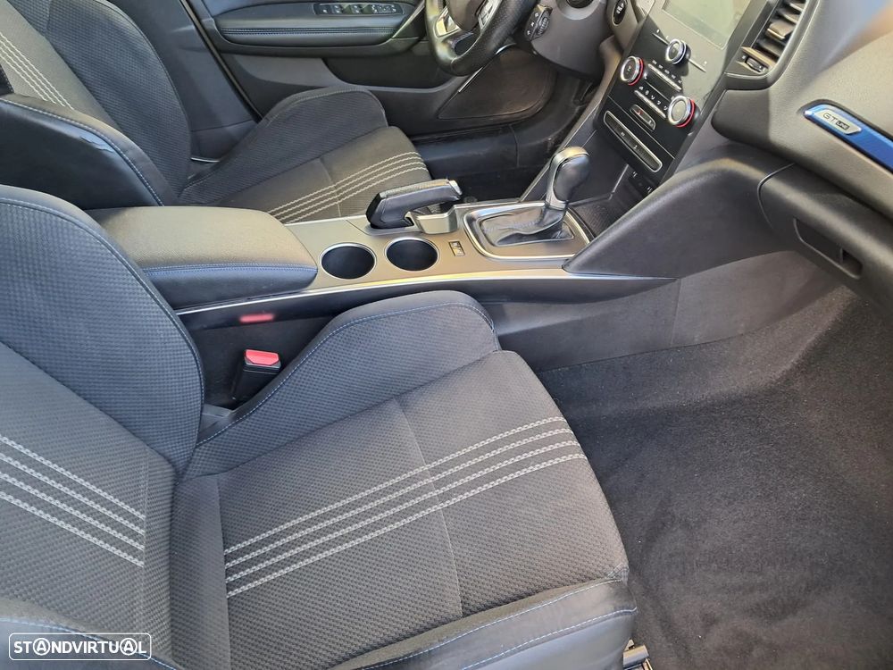 Renault Mégane 1.5 dCi GT Line EDC - 6