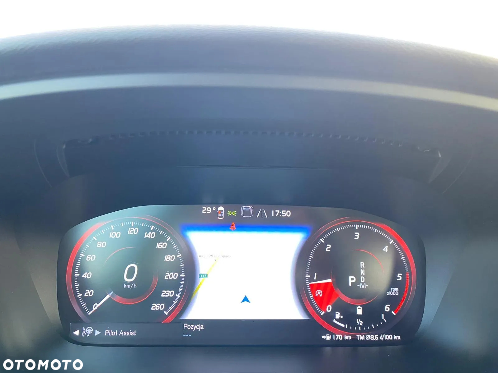 Volvo V60 Cross Country B4 D AWD Ultimate - 27