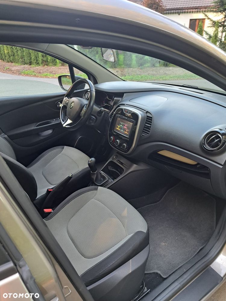 Renault Captur - 19