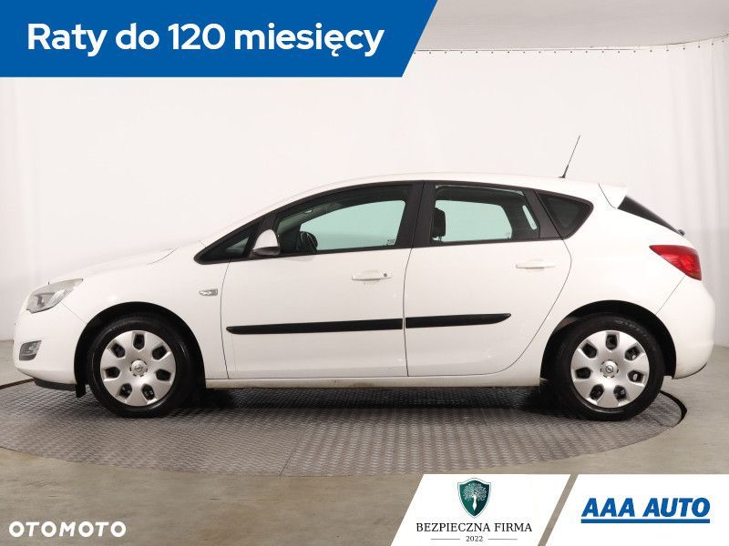 Opel Astra - 4