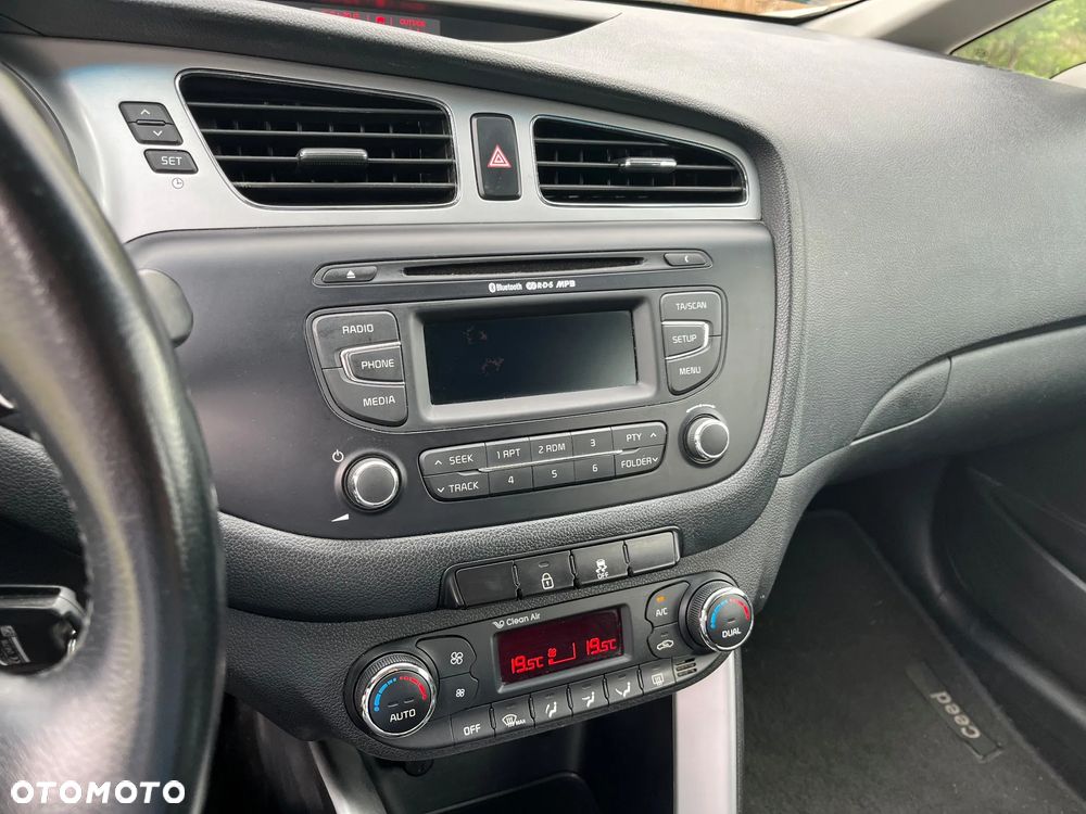 Kia Ceed 1.4 M - 19