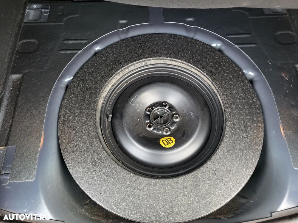 Ford Focus Turnier 1.6 TDCi DPF Start-Stopp-System Champions Edition - 17