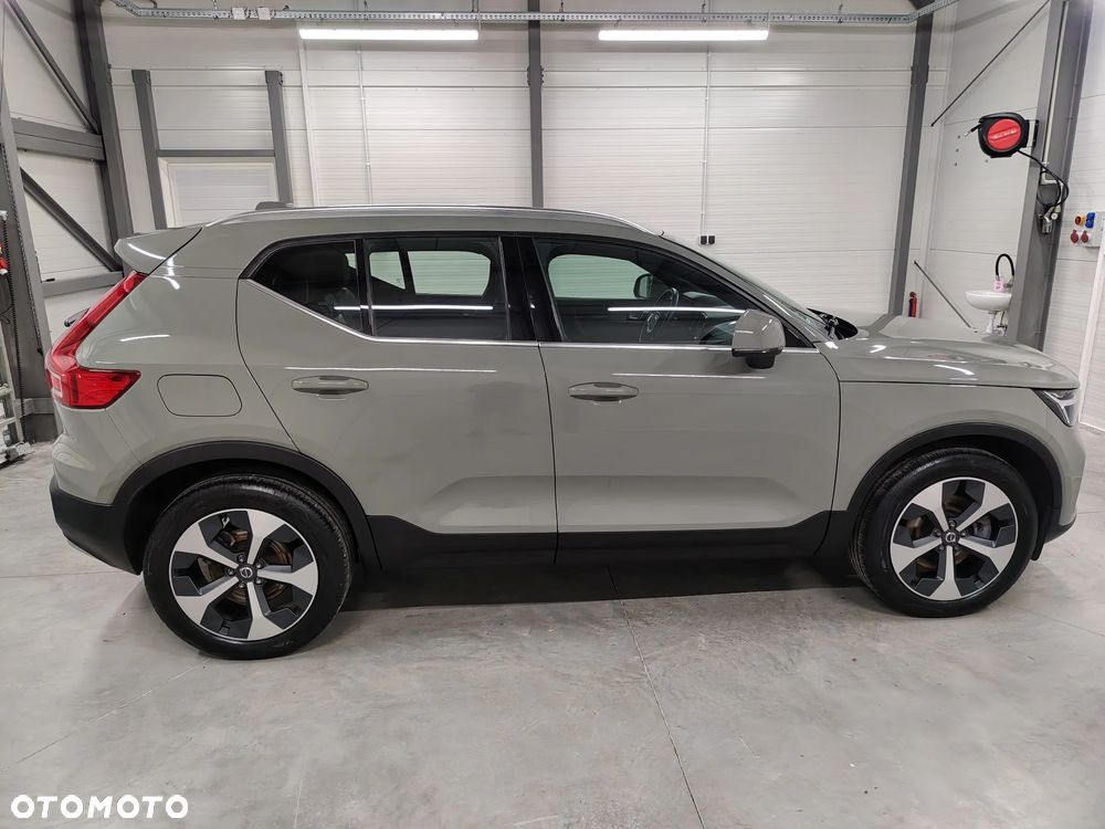 Volvo XC 40 B4 Plus Dark - 15
