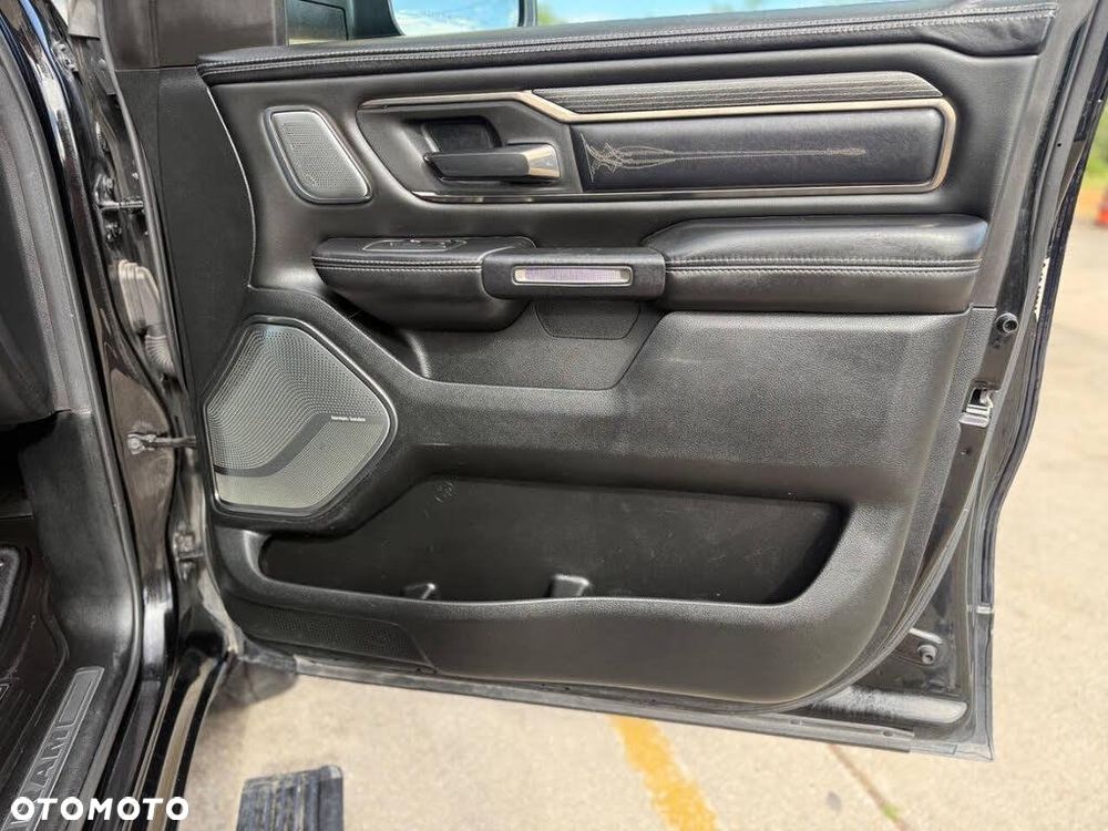 RAM 1500 5.7 Crew Cab Limited - 28