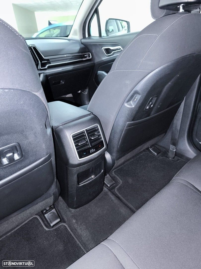 Kia Sportage 1.6 T-GDi PHEV Tech - 34