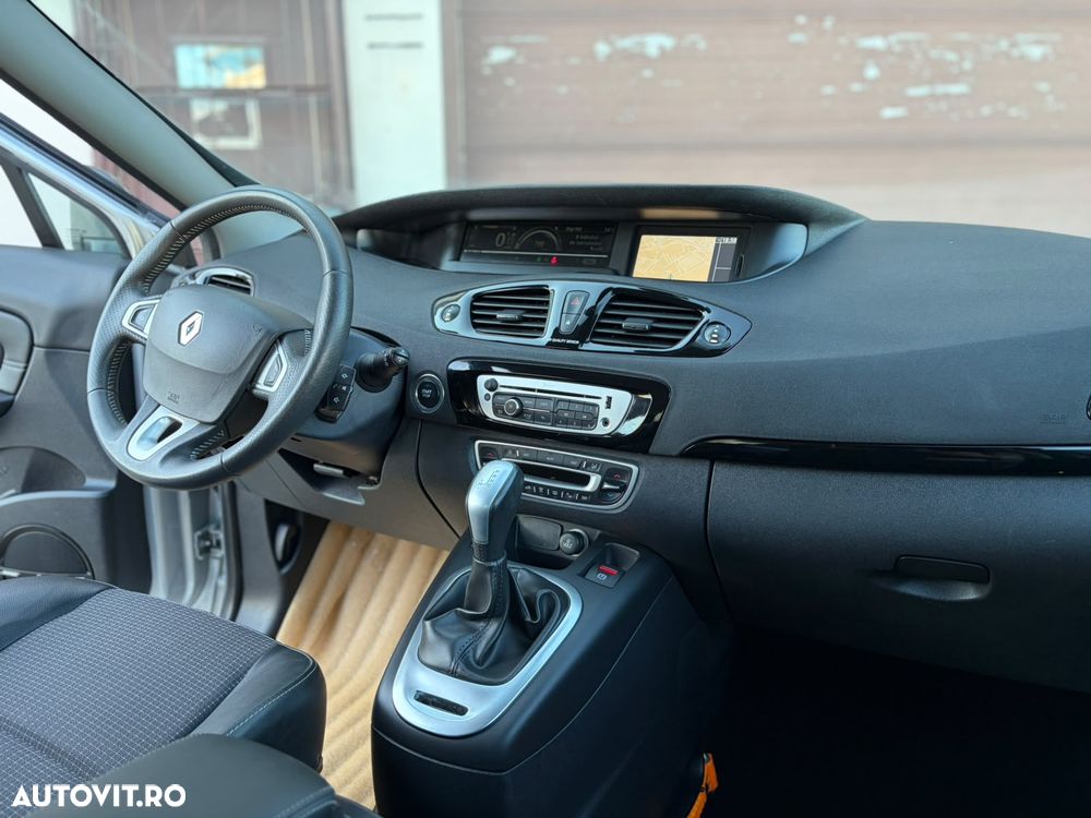Renault Scenic - 9