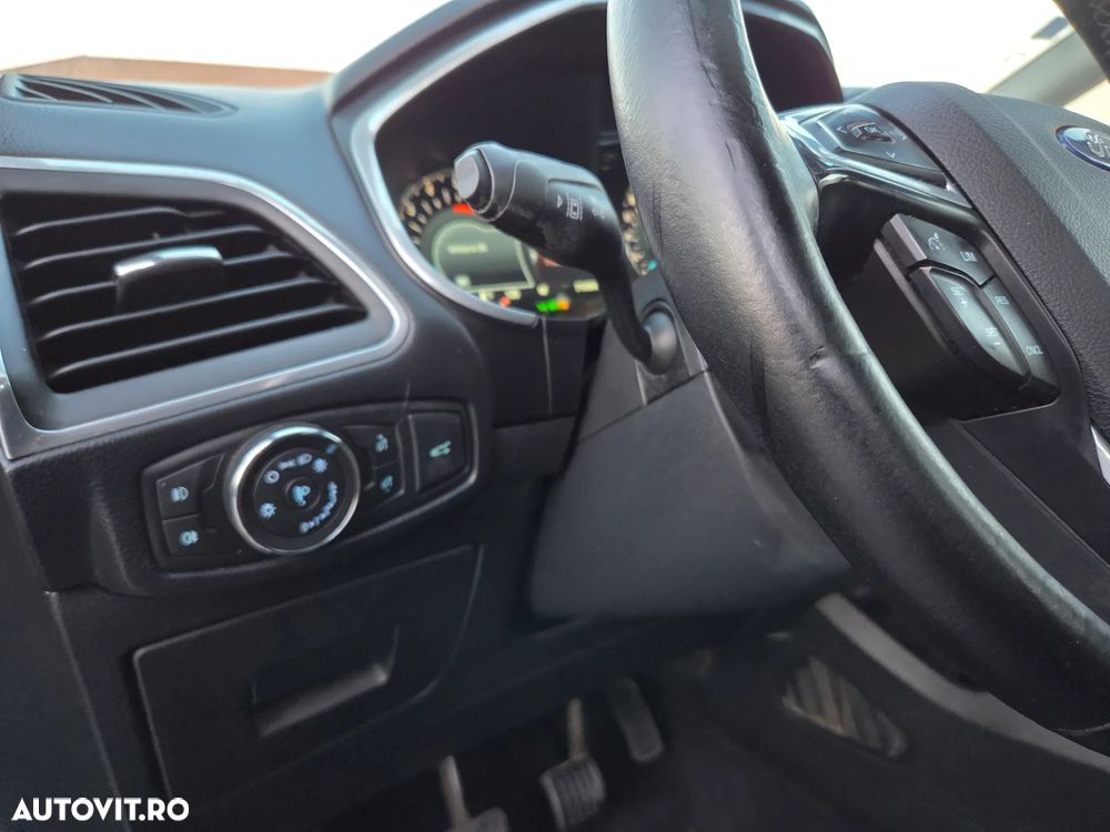 Ford Galaxy 2.0 TDCi Titanium - 19