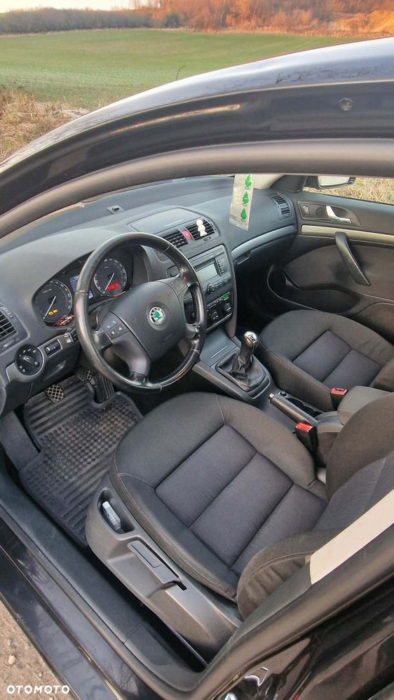 Skoda Octavia 1.6 Active - 7