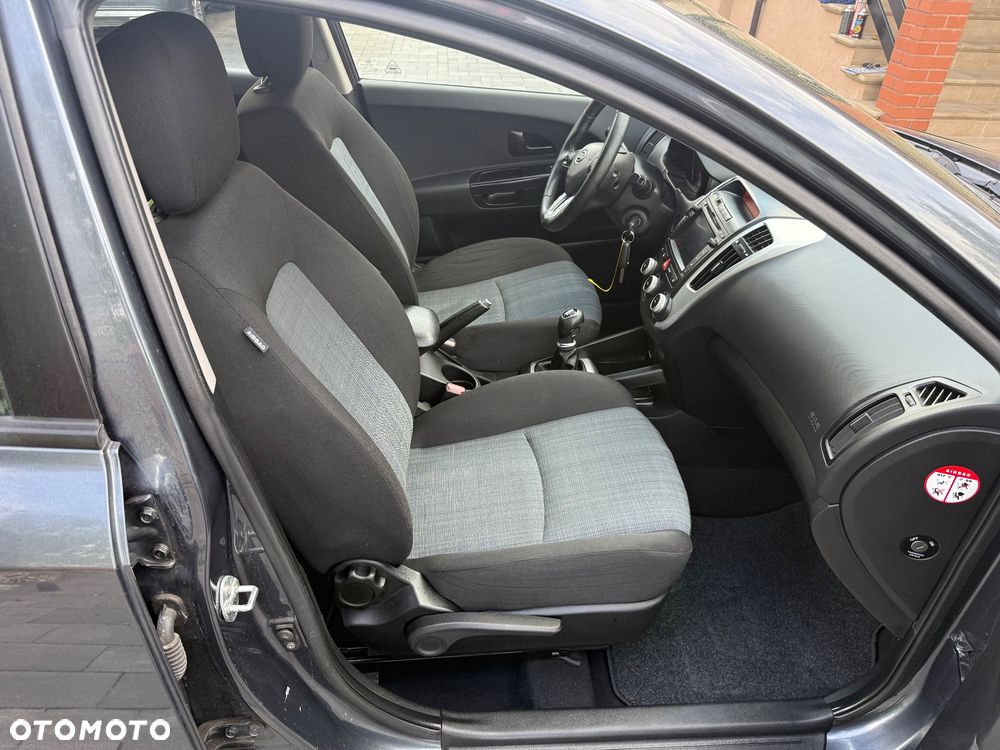 Kia Ceed 1.4 CVVT Dream-Team Edition - 17