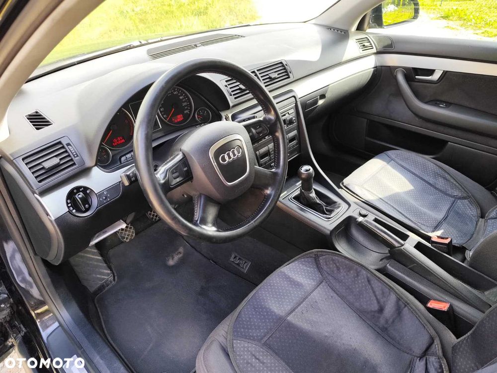 Audi A4 Limousine - 5