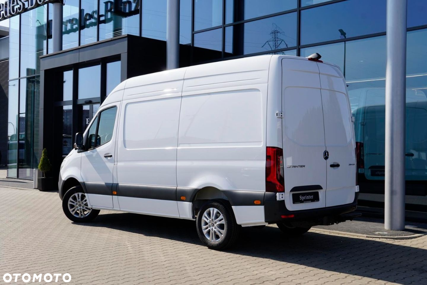Mercedes-Benz Sprinter - 5