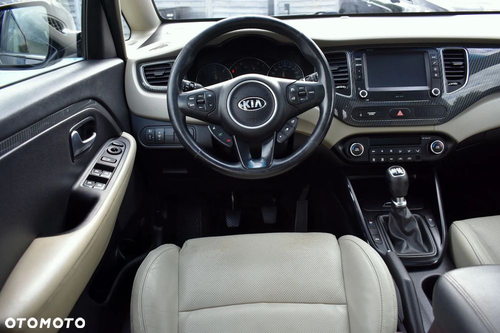 Kia Carens 1.7 CRDi 141 ISG Vision - 26