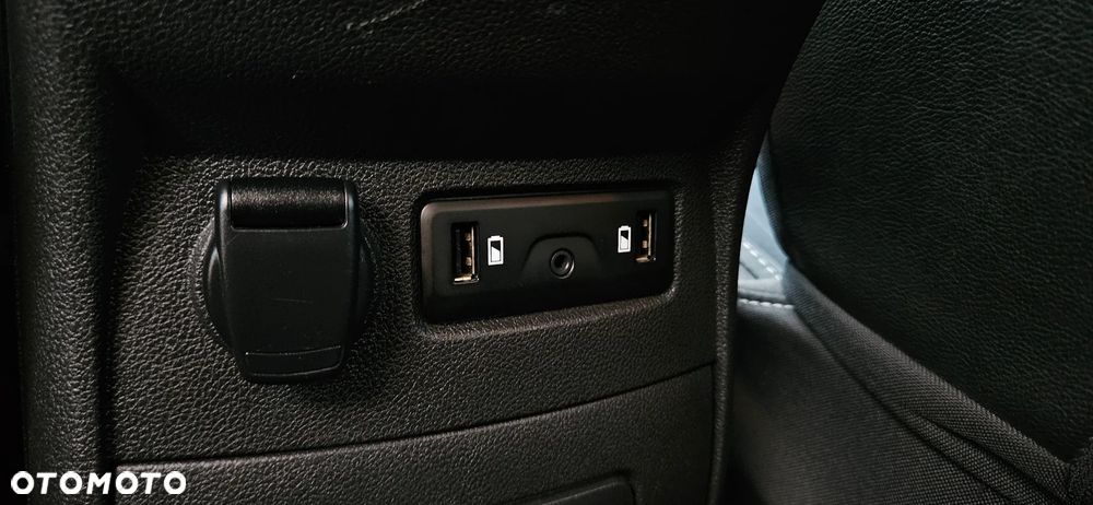 Renault Scenic ENERGY TCe 140 LIMITED - 12