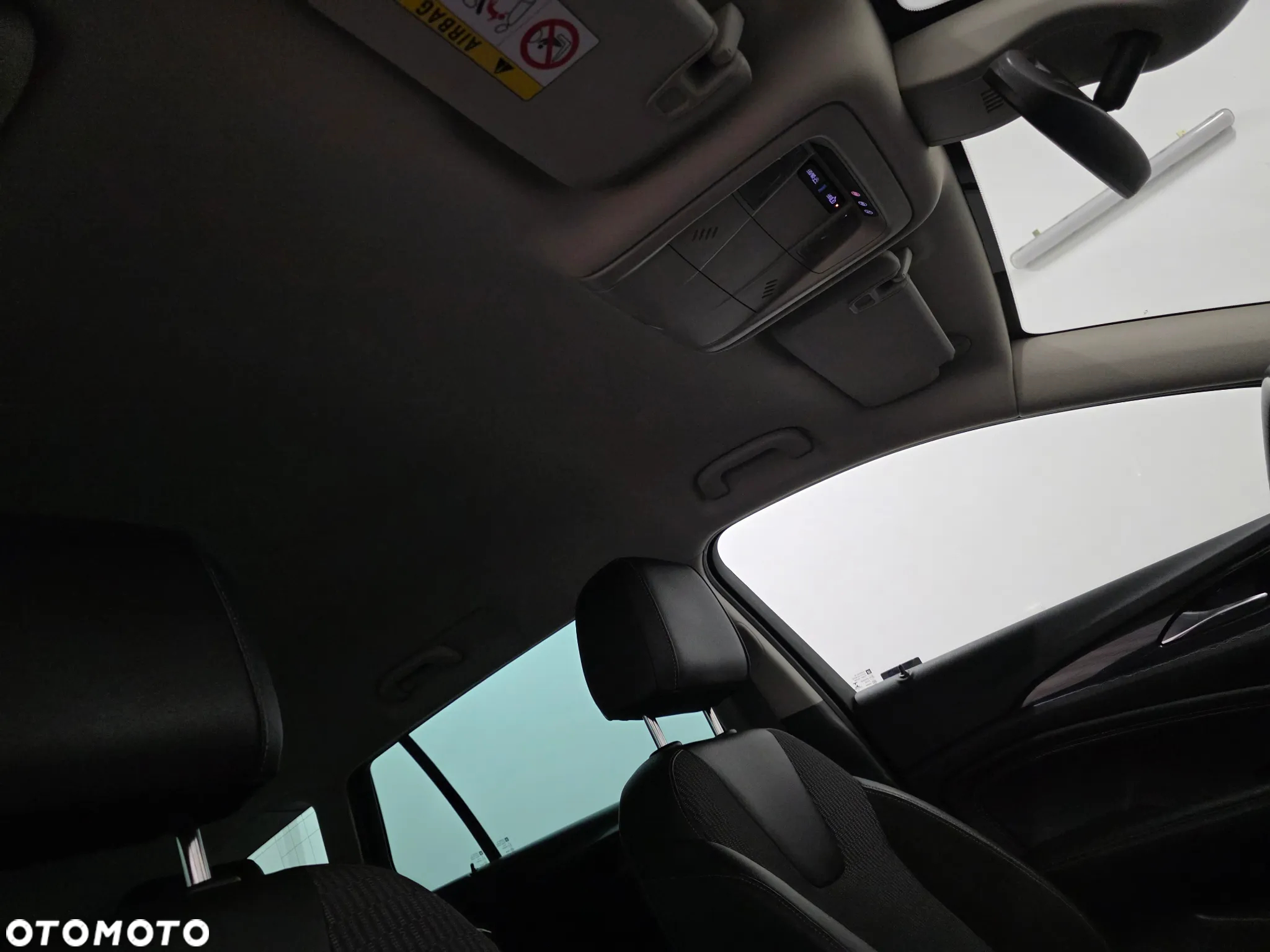 Opel Insignia Sports Tourer 2.0 Diesel Exclusive - 23