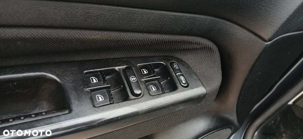 Volkswagen Golf 1.9 TDI Comfortline - 21