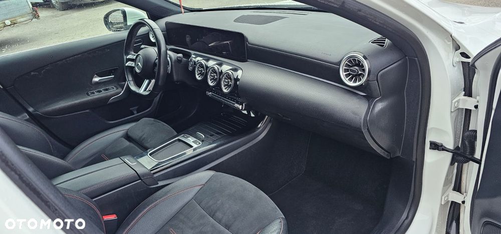 Mercedes-Benz Klasa A 180 Progressive 7G-DCT - 12