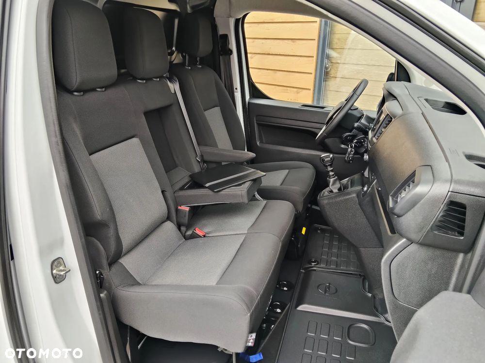 Opel Vivaro - 19
