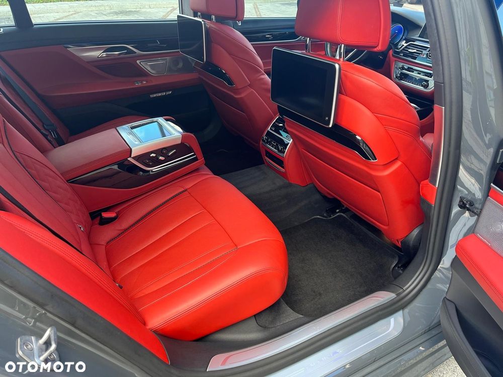 BMW-ALPINA B7 Biturbo - 26