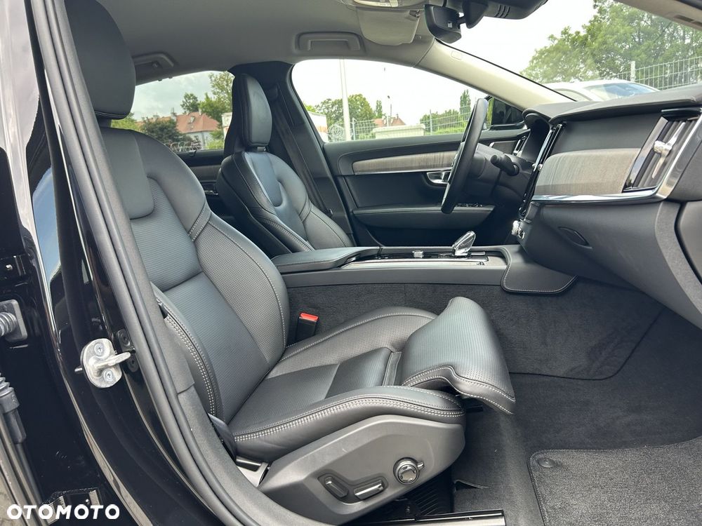 Volvo S90 - 25