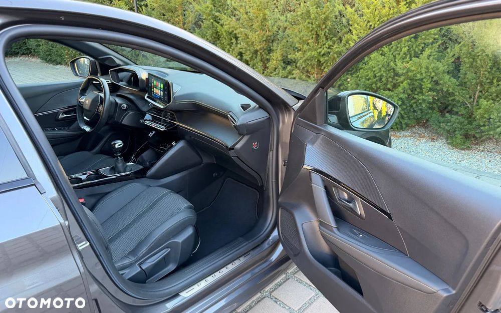 Peugeot 208 PureTech 100 GT Pack - 21