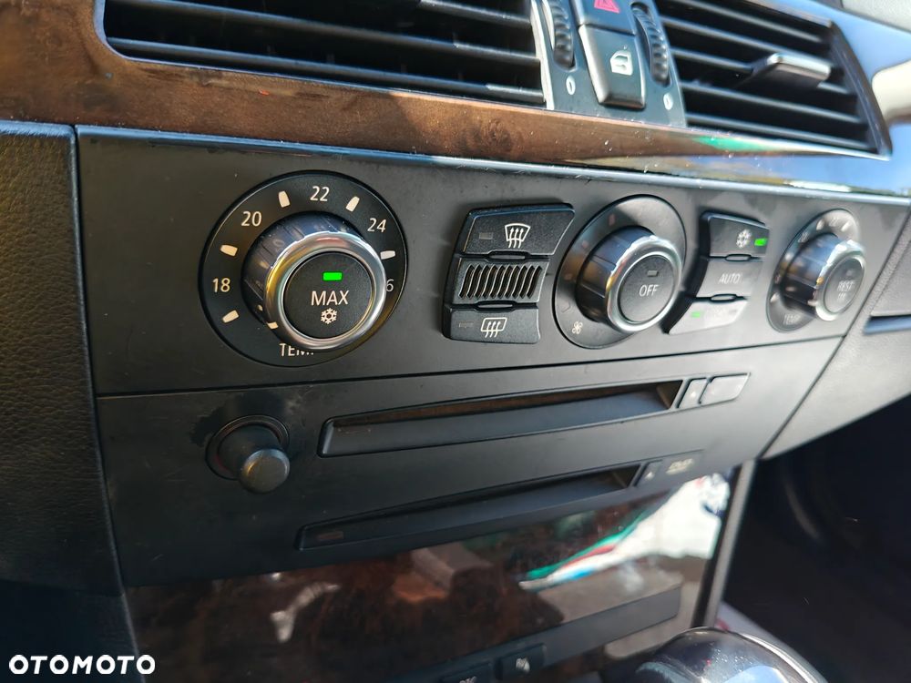 BMW Seria 5 530d - 25