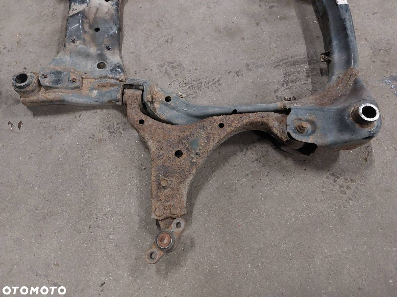SANKI WÓZEK KOŁYSKA SILNIKA KIA CEED I LIFT 1.6 CRDI - 3