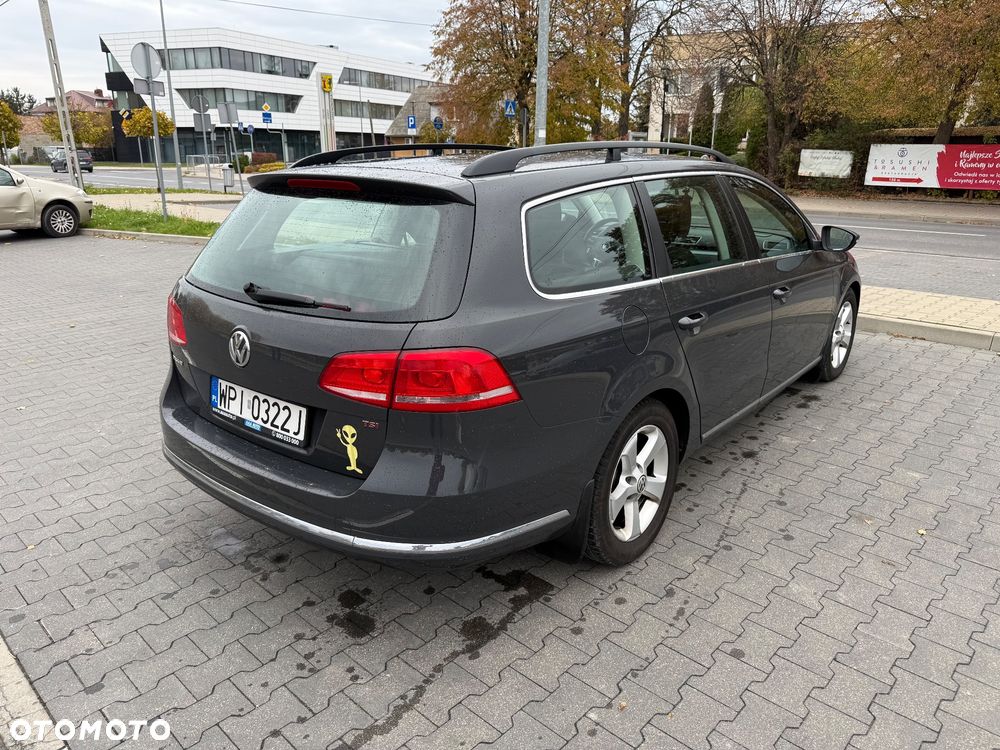 Volkswagen Passat 2011 photo 5