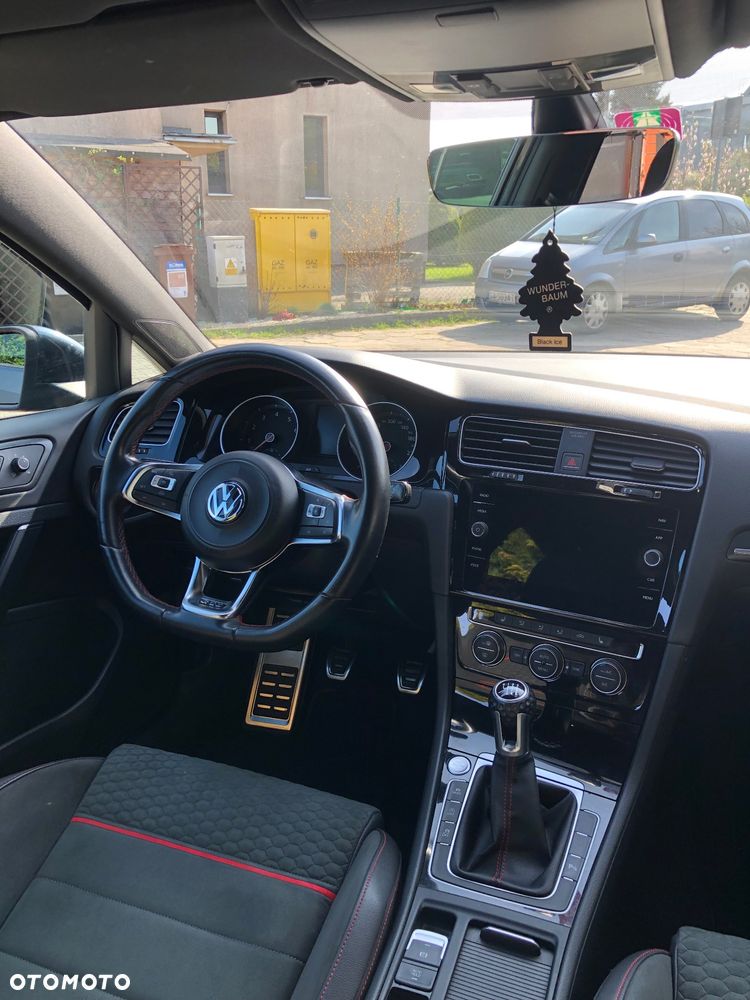 Volkswagen Golf GTI (BlueMotion Technology) Performance - 6