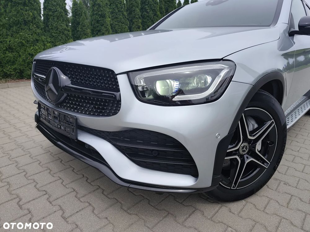 Mercedes-Benz GLC 220 d 4Matic 9G-TRONIC AMG Line Plus - 39