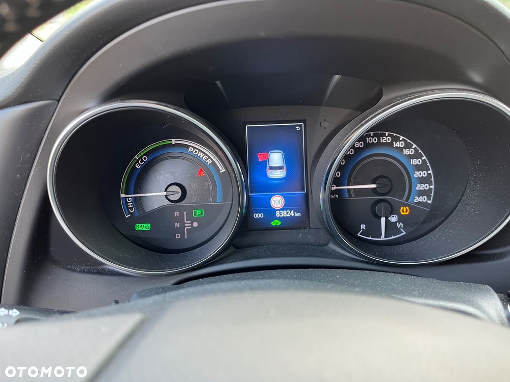 Toyota Auris 1.8 HSD Luna - 16