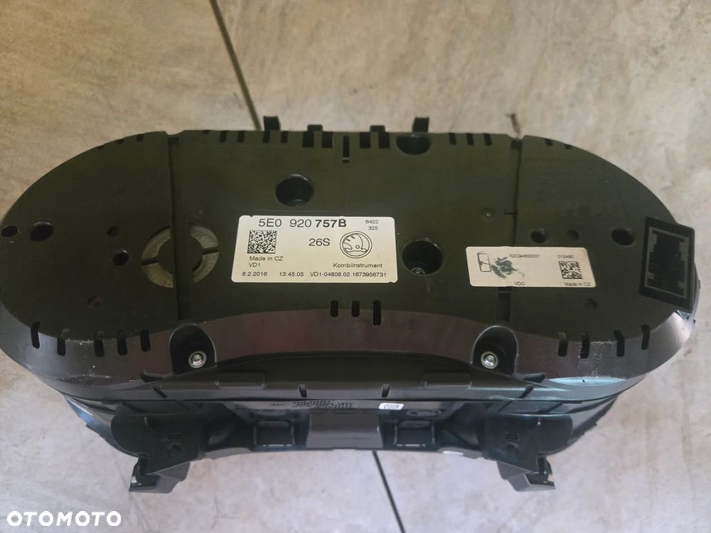 SKODA OCTAVIA III RS 2.0 TDI LICZNIK ZEGAR EUROPA 5E0920757B - 3