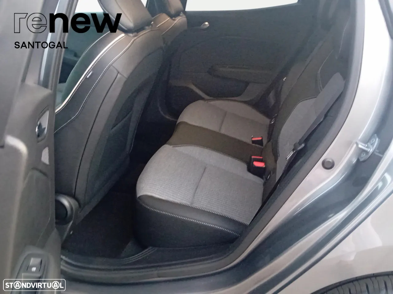 Renault Clio 1.0 TCe Techno Bi-Fuel - 14