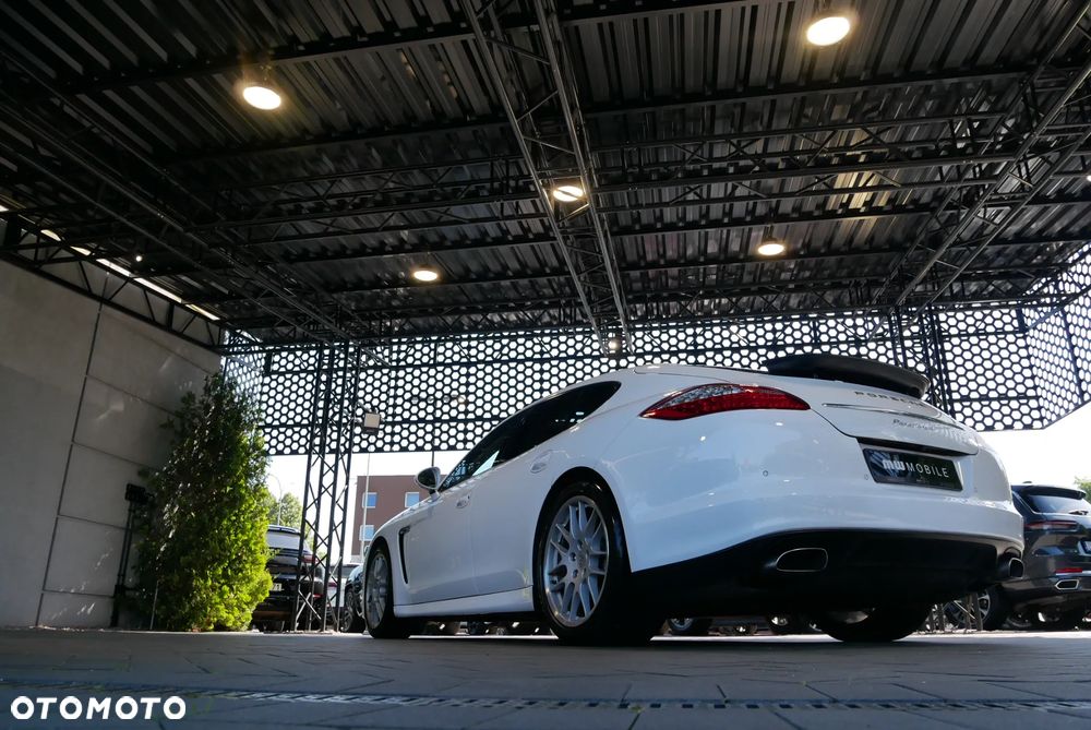 Porsche Panamera 4 - 39