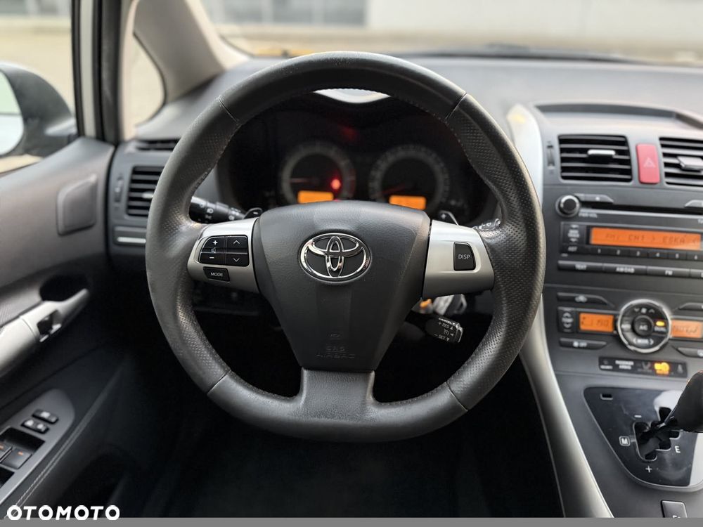 Toyota Auris 1.6 MultiMode Edition - 28