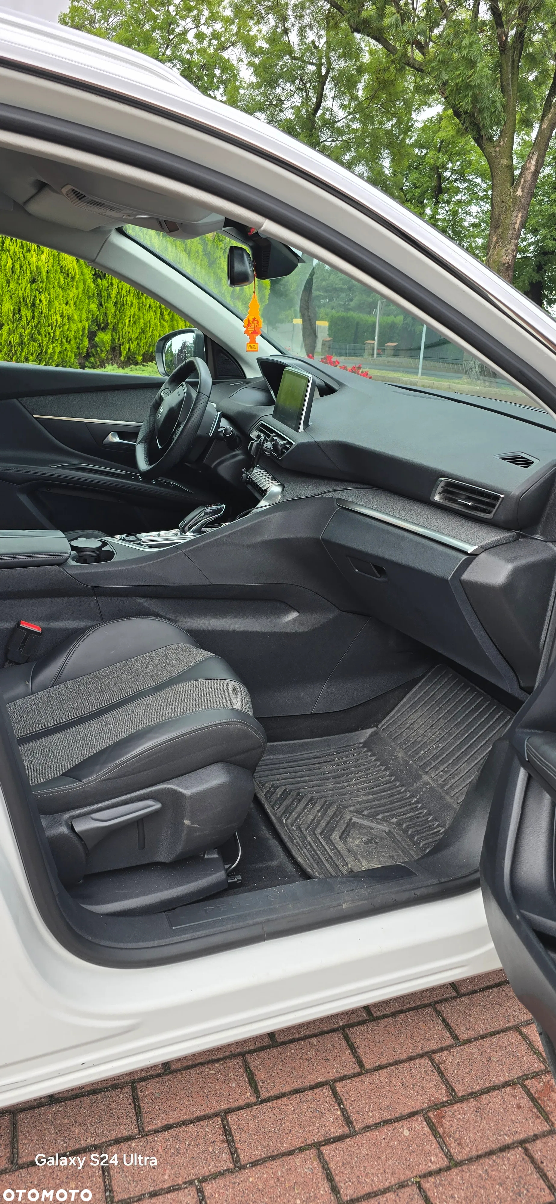 Peugeot 3008 1.6 BlueHDi Allure S&S EAT6 - 36